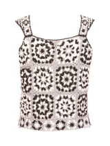 Musculosa tejida a crochet con cuadrados de la abuela en tonos marrón y beige.