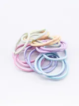 Pack de 18 gomitas de pelo de colores pastel con textura trenzada.