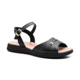 Sandalias bajas Korium Confort Evan color negro, con tira en el tobillo y hebilla dorada.