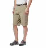Short cargo color beige con cinturón marrón, de corte clásico y largo hasta la rodilla. Cuenta con bolsillos laterales, traseros y cargo con cierre de velcro. Confeccionado en tejido ultraabsorbente con protección solar UPF 50.
