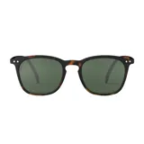 Lentes de sol Izipizi modelo Sun E, con montura marrón carey y lentes verdes polarizadas.