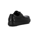 Zapato acordonado de cuero color negro, de estilo casual.