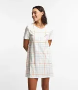 Camisón corto de algodón con estampado a cuadros, cuello redondo, mangas cortas y estampa de oso en el pecho.