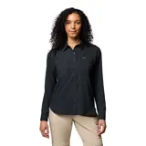 Camisa de senderismo Columbia Silver Ridge Utility para mujer, color negro, de manga larga con protección solar FPS 50, tejido que absorbe el sudor y neutraliza los olores, y ventilaciones de malla transpirable. Cuenta con tapeta abotonada con broches, bolsillo en el pecho con cierre a presión en el lado derecho, bolsillo en el pecho en el lado izquierdo con entrada lateral y cierre de velcro, y pequeño bolsillo en el lado interior derecho.