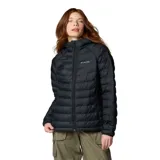 Campera puffer color borgoña con capucha, cierre frontal y bolsillos laterales con cierre. El forro termorreflectivo Omni-Heat™ retiene el calor mediante puntos plateados que reflejan el calor corporal. El aislamiento Thermarator™ 100 % poliéster reciclado te mantiene abrigado con fibras sintéticas livianas que retienen el calor incluso cuando están mojadas.