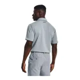 Chomba Under Armour Tech Polo para hombre, de color negro con logo en el pecho y detalles en gris en el cuello. Confeccionada con tejido UA Tech™ de secado rápido y corte holgado.