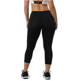Calza capri deportiva New Balance Accelerate, color negro con logo reflectivo en la pierna izquierda.