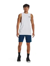 Musculosa blanca de algodón con logo Under Armour estampado en el pecho.