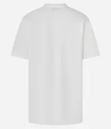 Remera de algodón color blanco, de corte recto, con cuello redondo y mangas cortas. Estampa frontal con cerezas y texto "Summer Flavours".