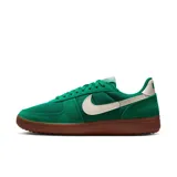 Championes Nike Field General SE color verde con detalles en blanco y suela marrón.
