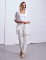 Pashmina de gasa color blanco con apliques de brillos.