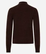 Blusa de chenille color rosa claro, con cuello alto y mangas largas.