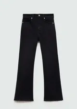 Pantalón de jeans negro de tiro alto, corte flare y bajo deshilachado.