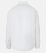 Camisa celeste de corte regular, confeccionada en tejido Oxford de algodón. Tiene cuello inglés, mangas largas y cierre frontal abotonado.