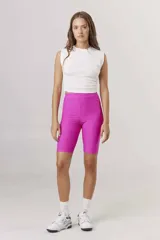 Calza corta de lycra color fucsia.