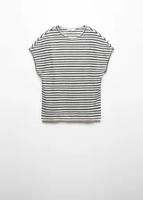 Camiseta verde de manga corta y corte relajado, confeccionada en tejido ligero.