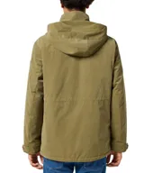 Campera verde militar con capucha, cierre frontal con cremallera y botones a presión, cuatro bolsillos frontales con botón y puños ajustables con botón.