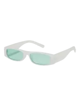 Lentes de sol rectangulares color blanco con cristales verdes.