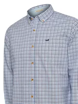 Camisa de franela de algodón orgánico con cuello americano abotonado, manga larga, corte regular y estampado a cuadros en tonos azul, blanco y rojo.