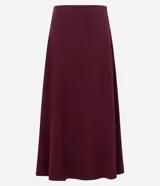 Pollera midi evasé color vino tinto, confeccionada en bengalina. Presenta un recorte horizontal en la parte delantera.