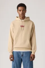 Buzo canguro color beige con capucha y cordones ajustables. Logo de Levi's estampado en el pecho.