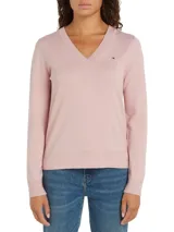 Sweater Tommy Hilfiger de punto color rosa, con cuello en V y logo bordado en el pecho.