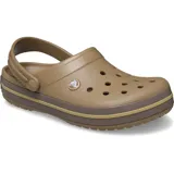 Zuecos Crocs Crocband™ color blanco hueso con una franja verde en la suela.