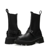 Botas negras de caña media con elástico lateral y hebilla decorativa.