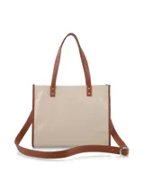 Cartera tipo tote de cuero sintético negro con textura de cocodrilo, doble asa de mano y correa bandolera extraíble.