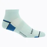 Pack de tres pares de calcetines tobilleros deportivos unisex, en colores gris, celeste y gris oscuro.