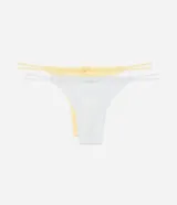 Kit de dos bombachas colaless de encaje floral, una blanca y otra amarilla, con laterales finos y detalle de moño en el frente.