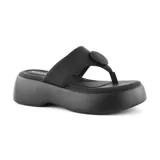 Sandalias de plataforma color lila, con tira ancha sobre el empeine y tira entre los dedos.