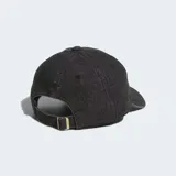 Gorra Adidas Originals color negro, confeccionada en poliéster con efecto denim. Tiene visera curva, logo bordado en el frente y tira ajustable en la parte posterior.