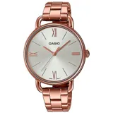 Reloj Casio para mujer con caja y pulsera de acero color rosa, esfera plateada con números romanos y agujas en tono rosa.