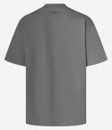 Blusa gris de mangas cortas confeccionada en algodón con cuello alto.