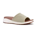 Sandalias bajas de mujer, marca Korium, color rosa, con capellada textil suave y suela blanca.