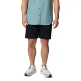 Short cargo negro de Columbia para hombre, con tejido elástico bidireccional, bolsillos cargo, bolsillos para las manos y bolsillo posterior.