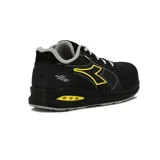 Zapato bajo negro de seguridad, con puntera reforzada y suela antideslizante, ideal para uso diario.