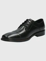 Zapato de vestir formal Hush Puppies modelo Jazz, color negro, confeccionado en cuero.