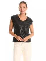 Blusa de lentejuelas color gris, marca Ninety, con escote en V y forro interno a tono. Sin mangas.