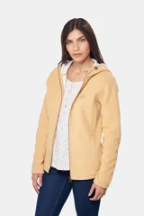 Campera de abrigo polar con capucha, bolsillos con cierre y aislamiento al viento.