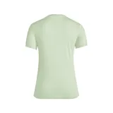 Remera ajustada color verde claro con logo Adidas estampado en blanco.