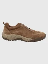 Zapato de cuero color marrón con cordones, suela de goma y tecnología Spinal Flex.