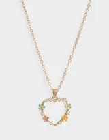 Cadena corta dorada con dije de corazón con apliques de flores de colores y strass.