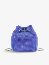 Cartera tipo bombonera azul con apliques brillantes y cadena plateada.