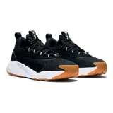 Zapatillas de entrenamiento en color negro con detalles en goma, diseño de ajuste ultrapefecto y tecnología de amortiguación UA HOVR™.