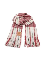 Bufanda larga tejida a mano en lana merino, viscosa y lino, con diseño a rayas horizontales en tonos crudo, rojo y negro. Aplique de cuero con logo grabado de la colaboración Manos + PQ.