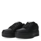 Championes urbanos blancos con plataforma.