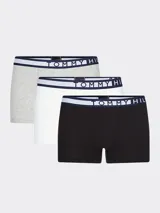 Pack de tres calzoncillos bóxer grises de algodón elástico con cintura elástica blanca con logo Tommy Hilfiger en azul marino.