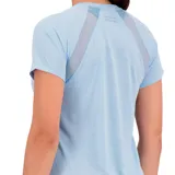 Remera deportiva celeste de manga corta, con logo de New Balance estampado en el pecho y tecnología NB ICEx de secado rápido.